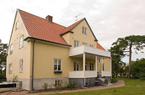 Our House, Ystad